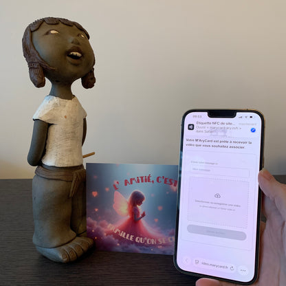 Carte Amitié M’AryCard avec video - NFC - design L'amitié c'est la famille qu'on se choisit