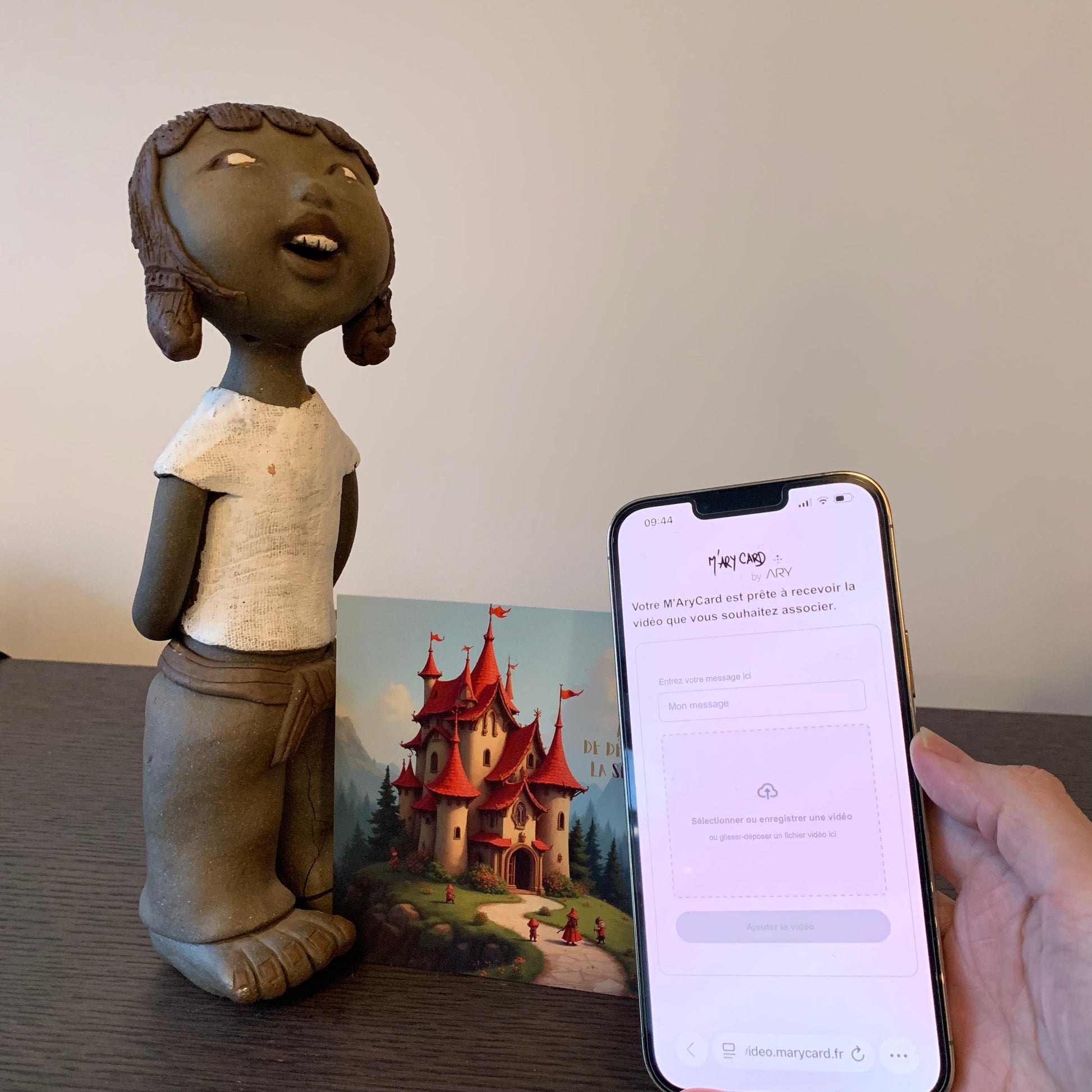 Carte M’AryCard avec video - NFC - design chateau