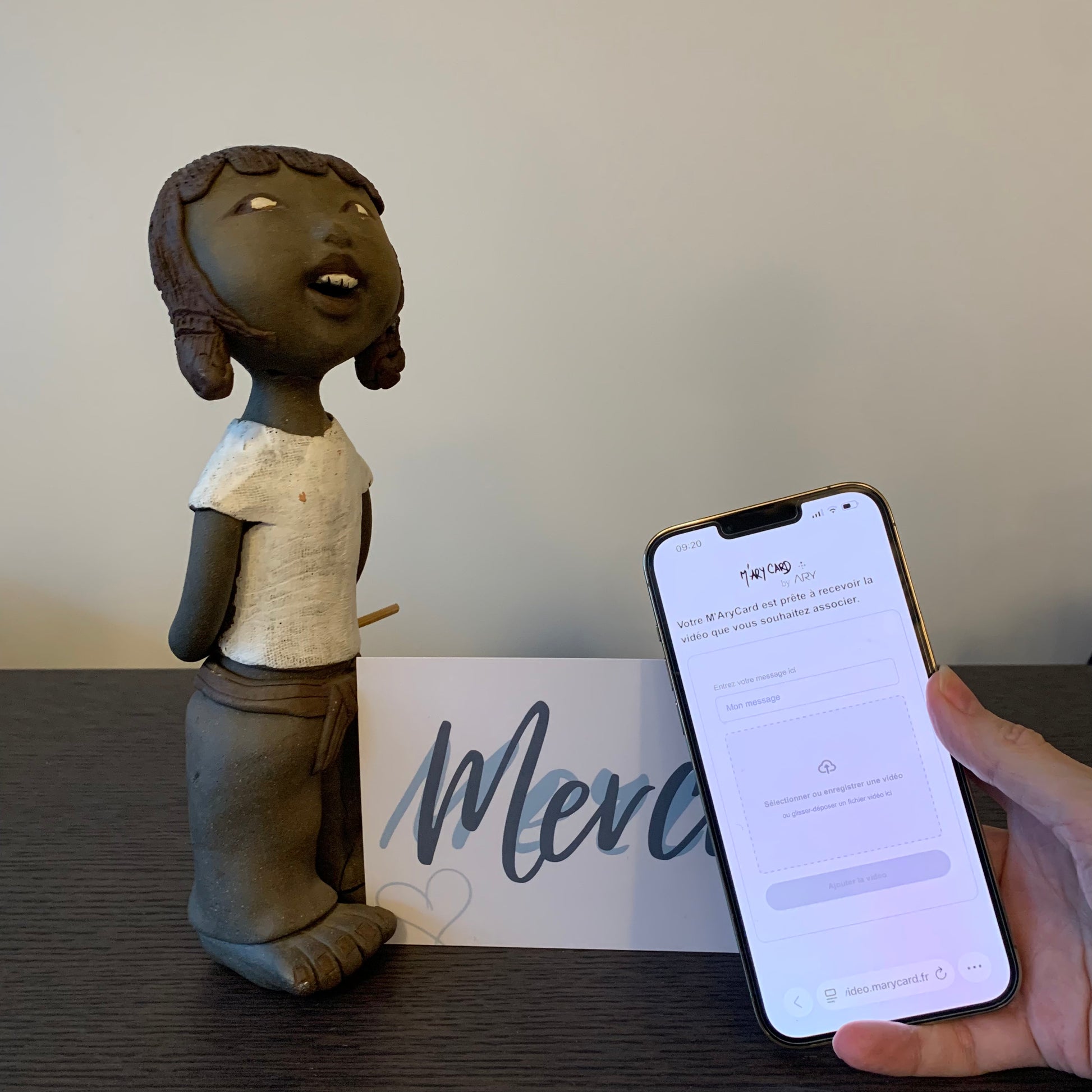 Carte Remerciement M’AryCard avec video - NFC - design Shelly