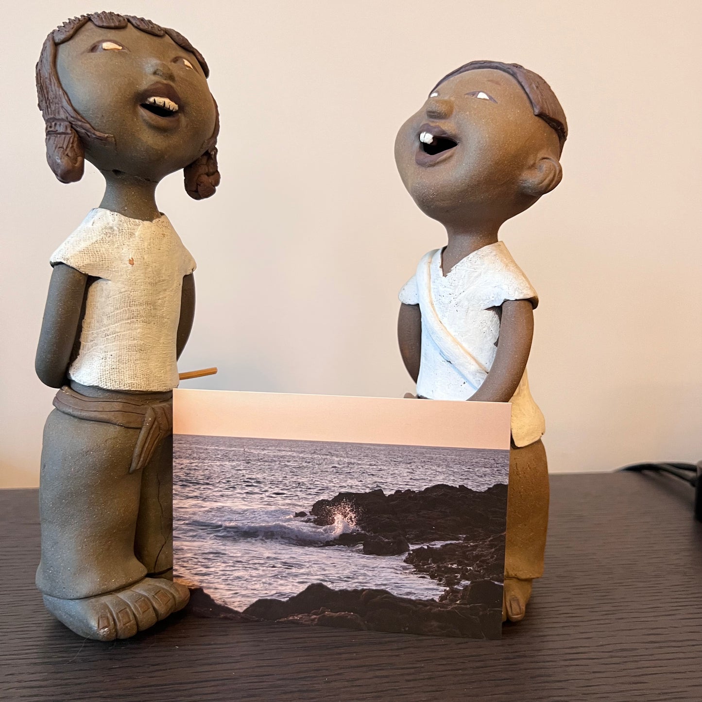 Carte M’AryCard avec video - NFC – design Zoé Amat vague