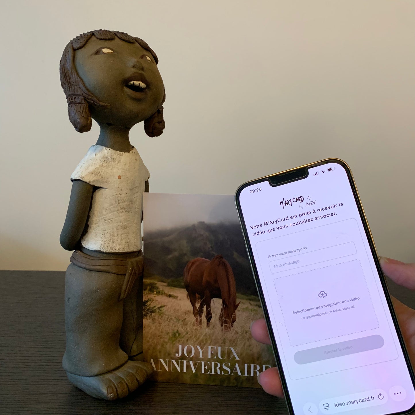 Carte Anniversaire M’AryCard avec video - NFC - design Zoe Amat